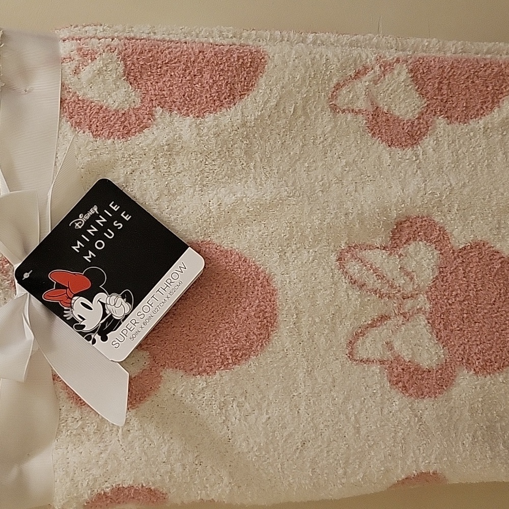 Soft throw